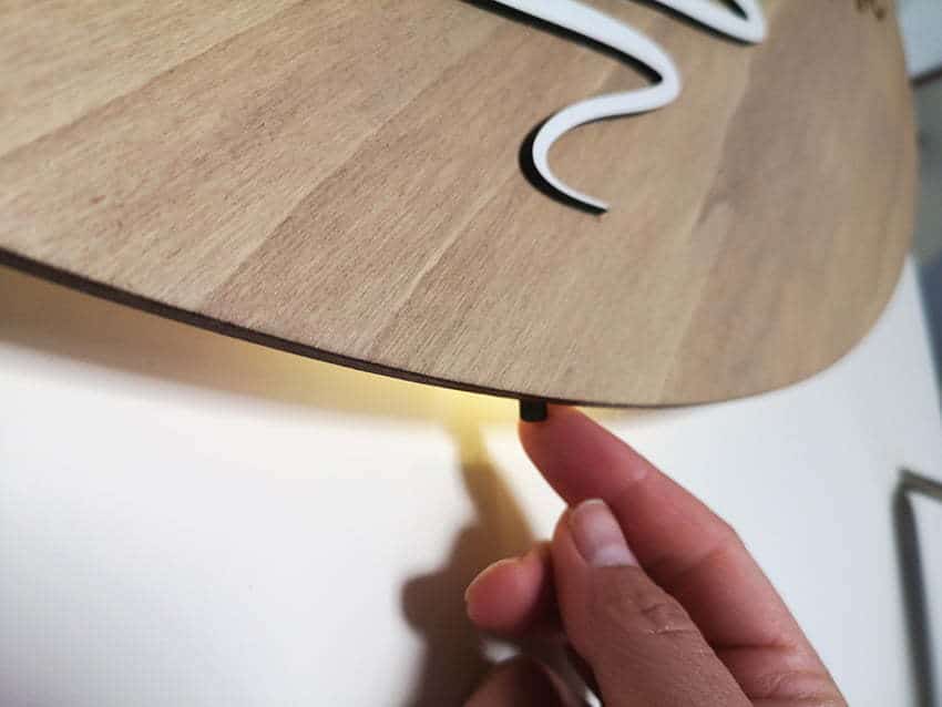 Placa decorativa "La Familia" personalizada con apellidos y retro iluminada - Imagen 5